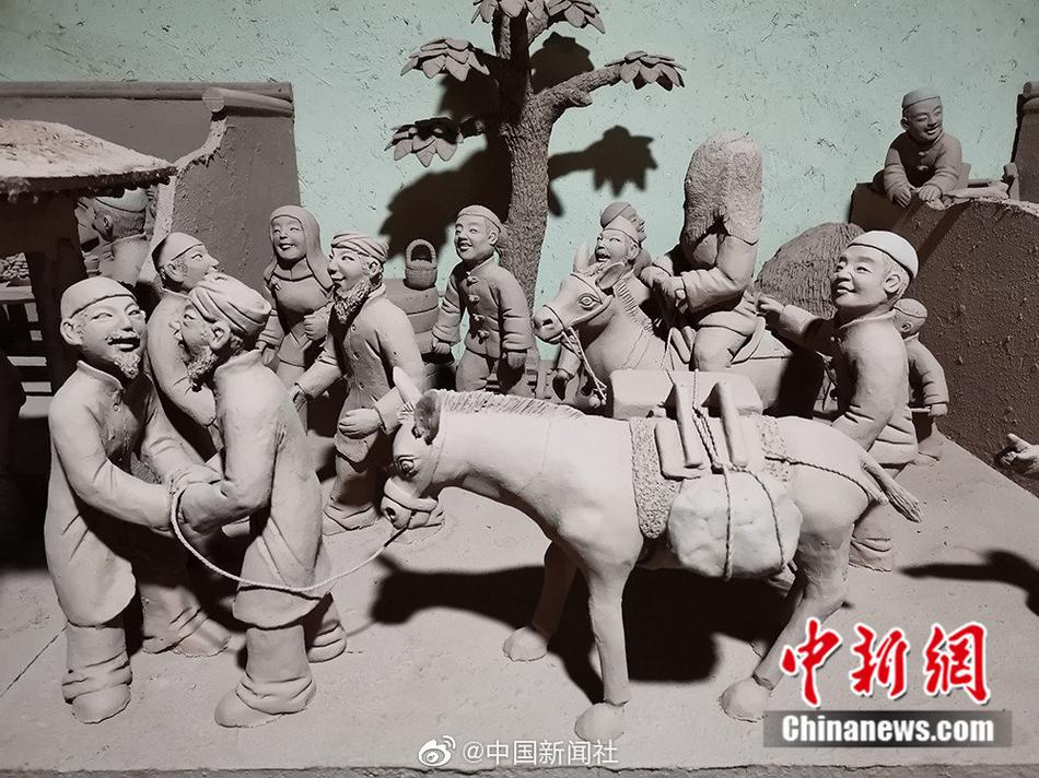 岳丰满大屁股丰满的女人是谁