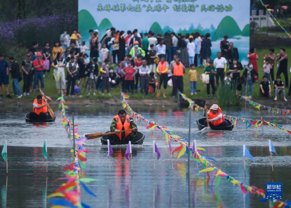 风流乱伦中老年女人视频