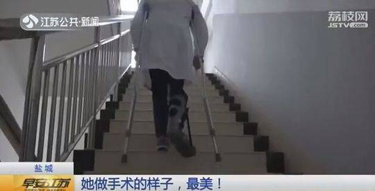 常青树！詹姆斯连续四次首发赢下比赛