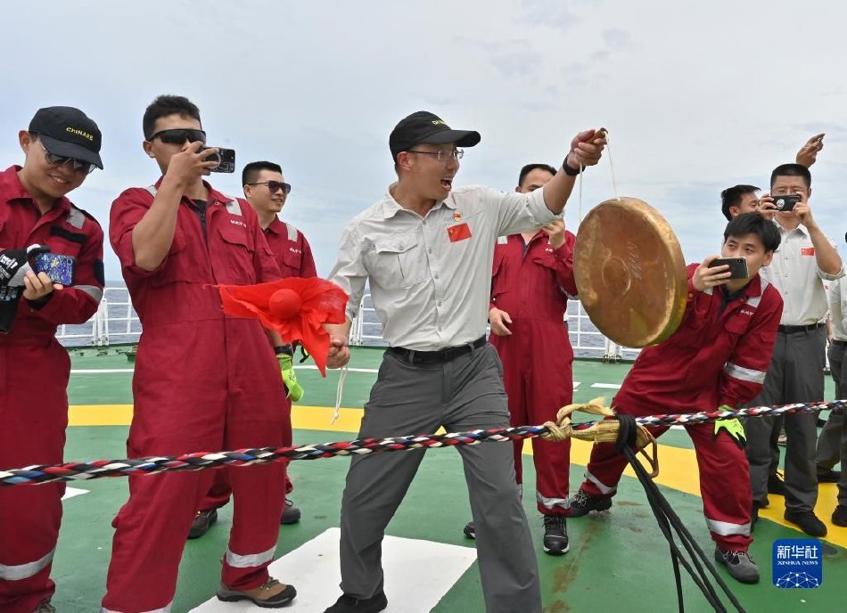 日本  奶头 裸体