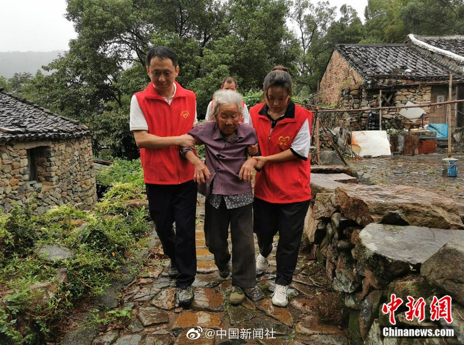 欧美亚洲天堂