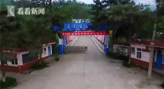 Gay片农民工裸体睡觉