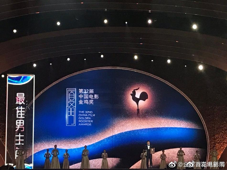 动漫美女被 被扒开羞羞3b