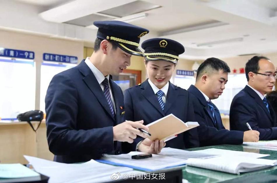 Av 成人 色情