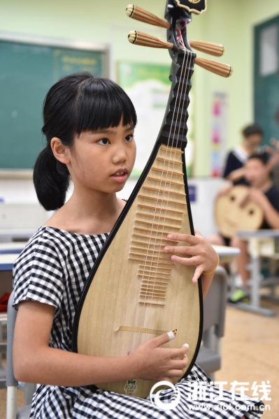 日本精品成人片18