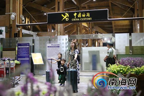 自拍和女友無套做愛