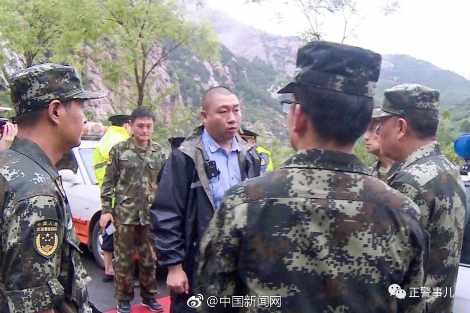 公交车被脱了内裤进入