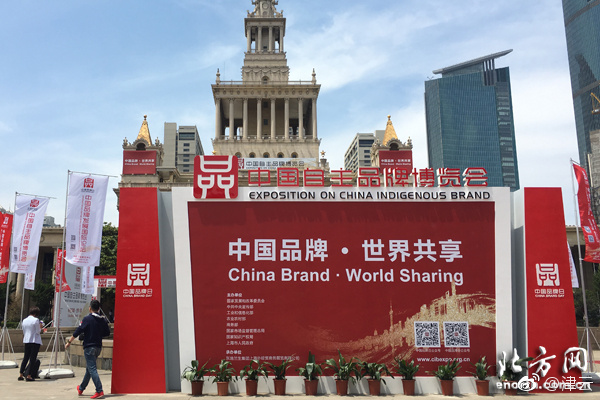 擠奶器