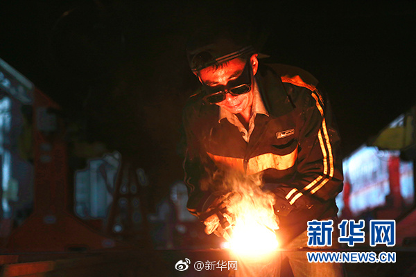 亚洲自拍偷拍性爱区