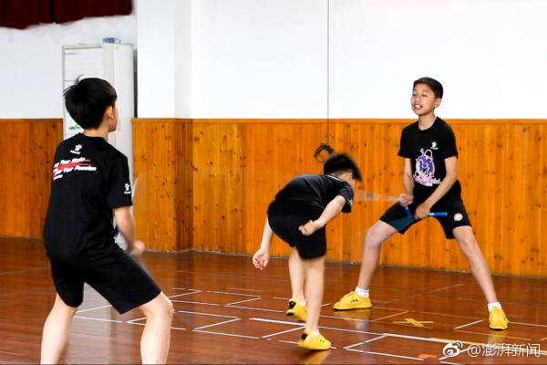 免费黃色三級片在线观看18