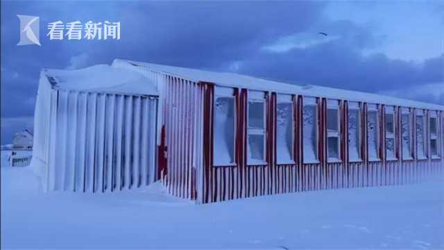 Xxxxwww偷闻袜子闻裤衩闻鞋调教