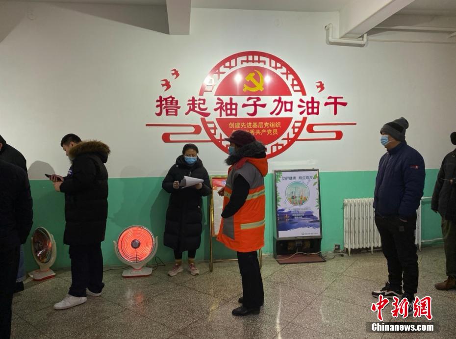 明望萌衣