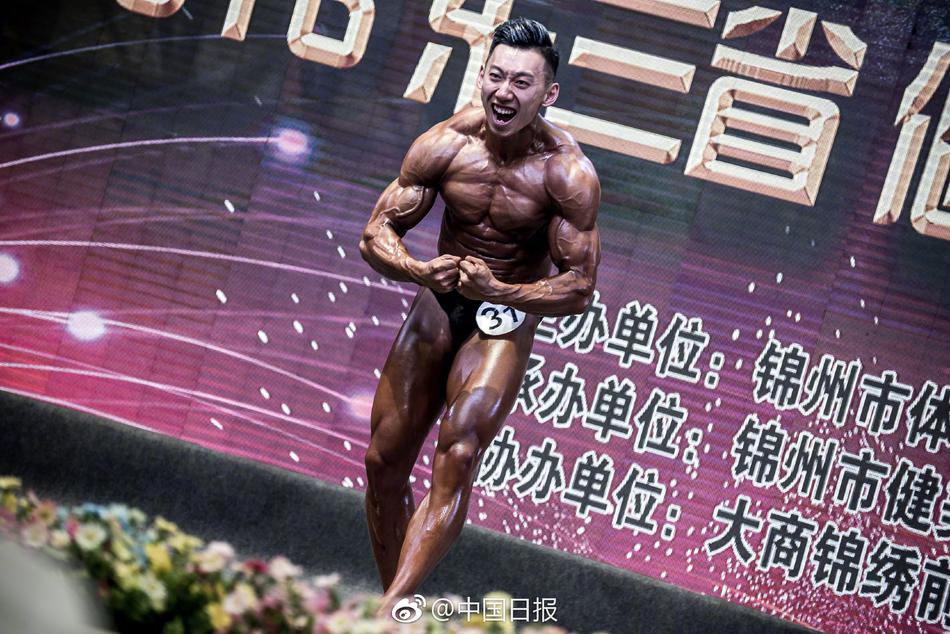 巜人妻痴汉电车成瘾3电影