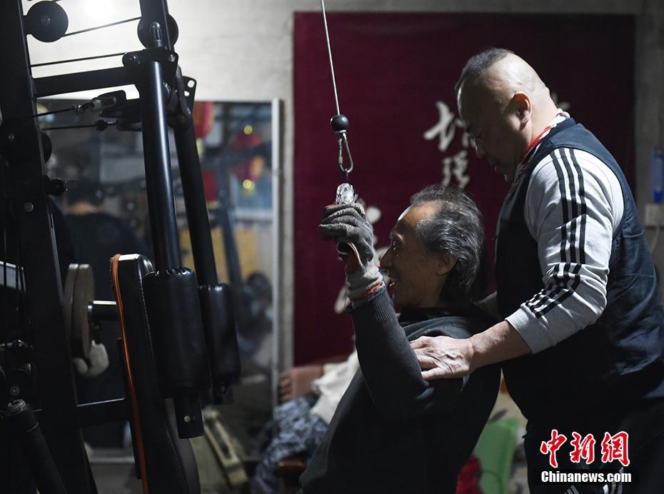 免费看黄色大片