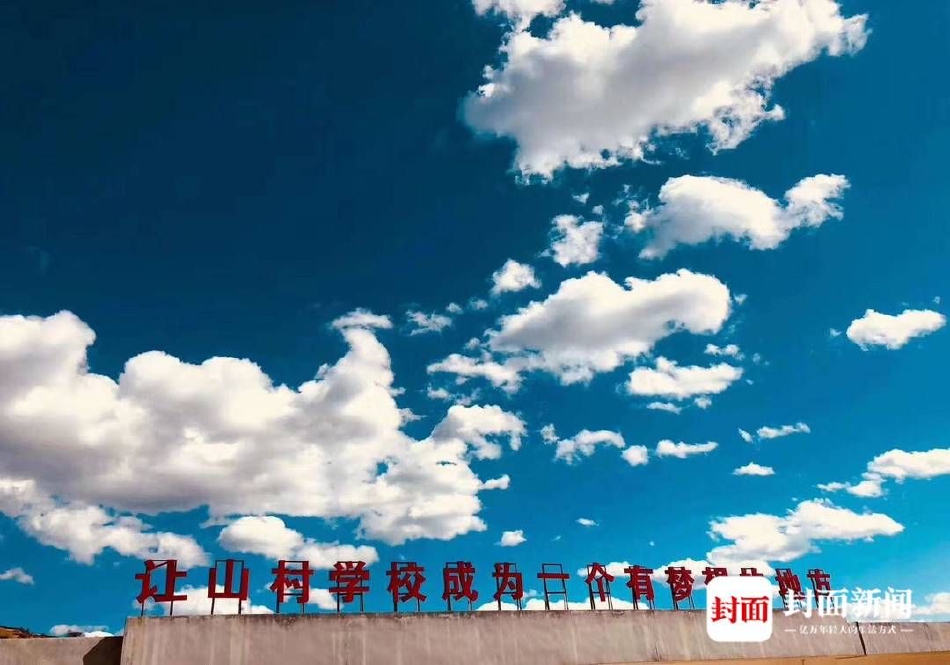 和小黄疯狂3p经历