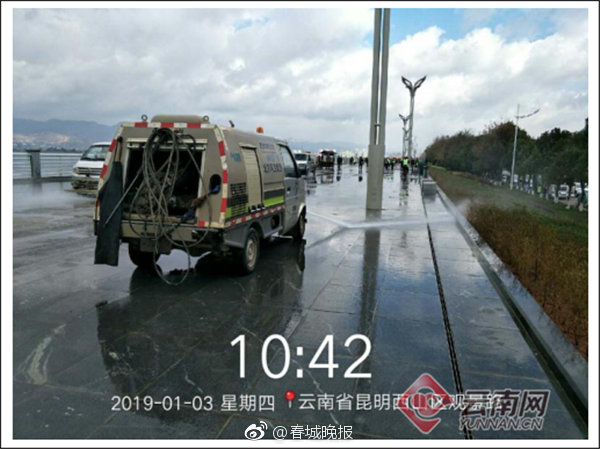 把她带去乳刑室用乳刑折磨