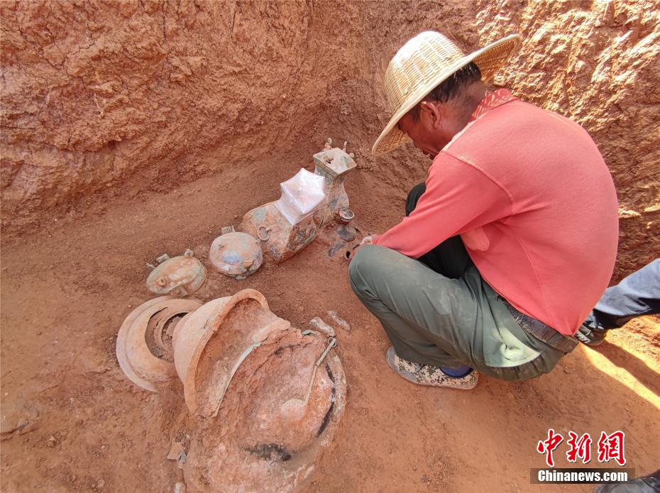 山东泰山客场输球，远征球迷赛后呐喊鼓励球队：继续战斗！