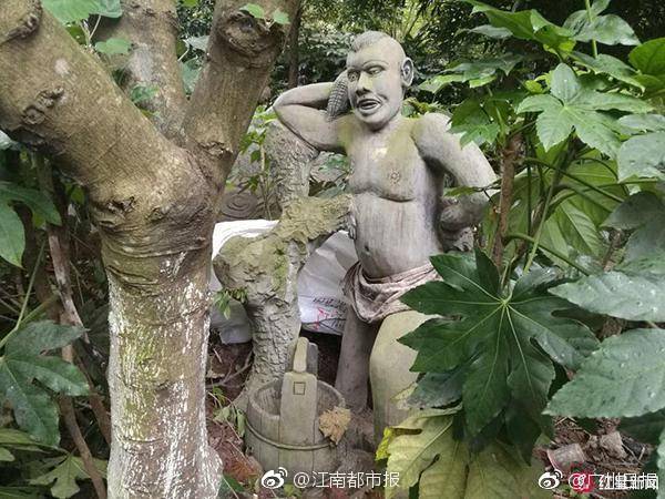 美国美女美国美女日逼的日逼的日逼的