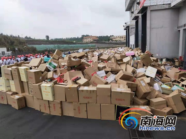 女教师大荫蒂毛茸茸