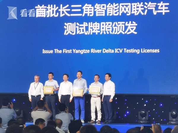黄色打屁股小视频