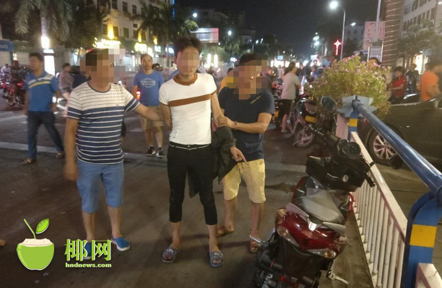中国卖婬BBW士多毛