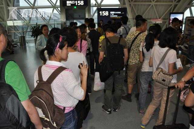 学长惩罚我下面放震蛋上课