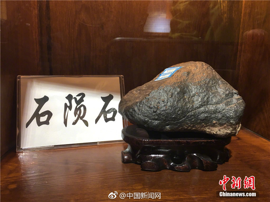 俄罗俄处破女见红HD
