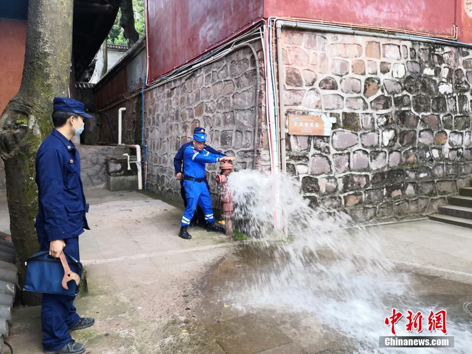 网禁 拗女稀缺13