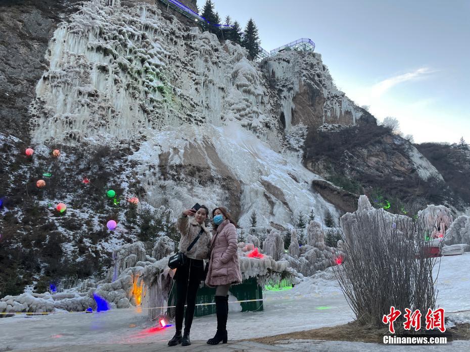 学校女厕撒尿BBBBB