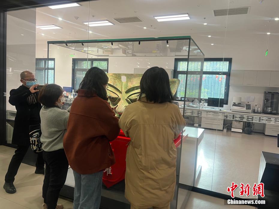 陈冠希与阿娇未删13分钟