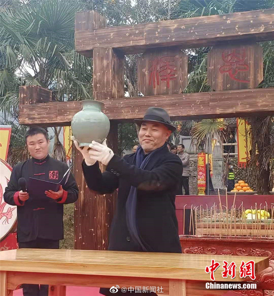欧美办公室激情性Videos