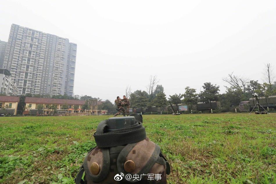 主播吴梦梦到粉丝家实战华中