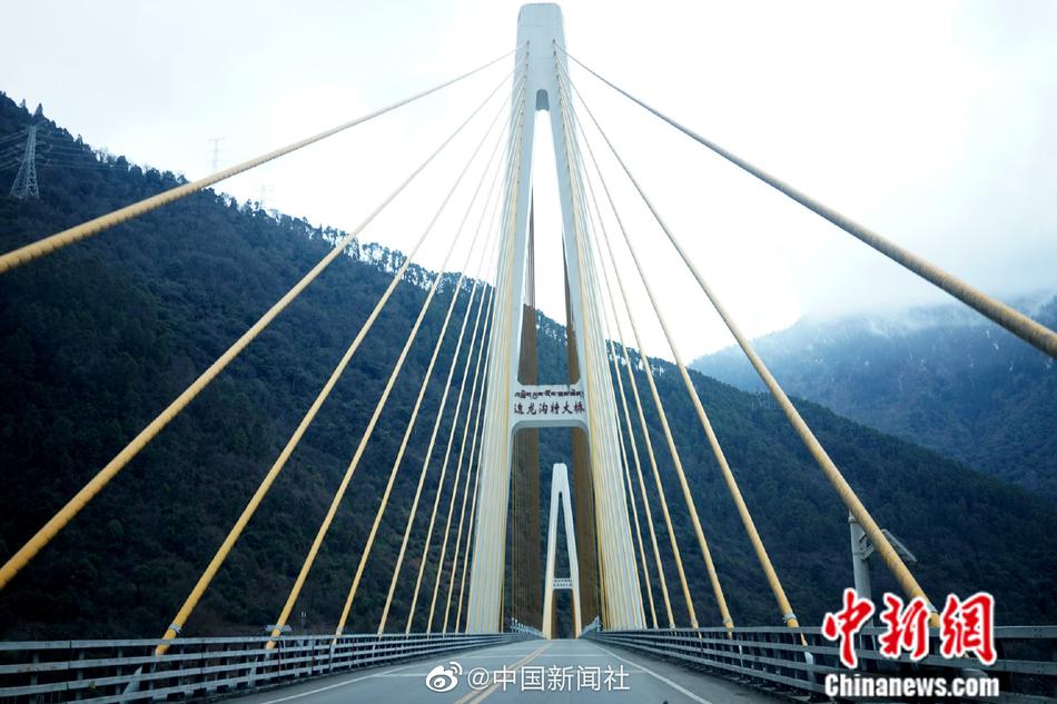 成人 免費 电影