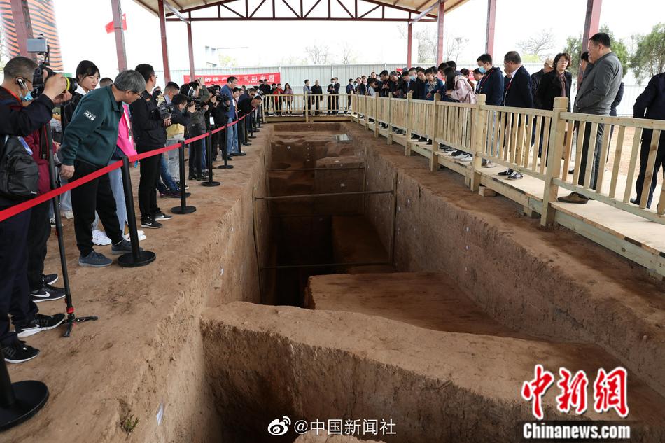 潘金莲的奶又白又大