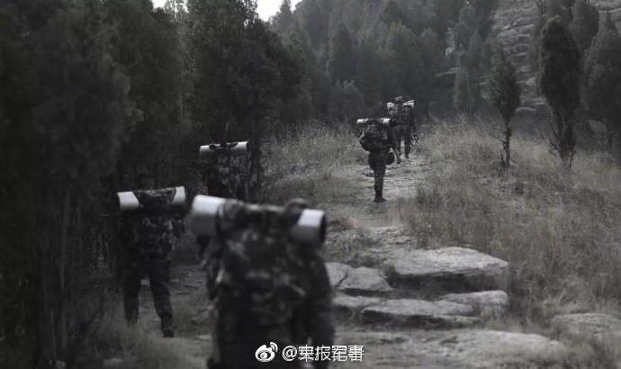 黑人群交
