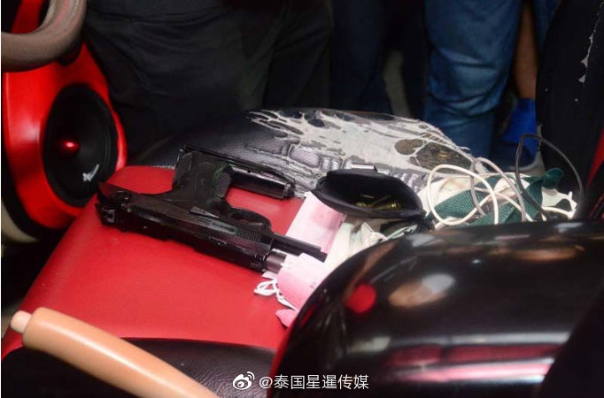 乡村乱操B