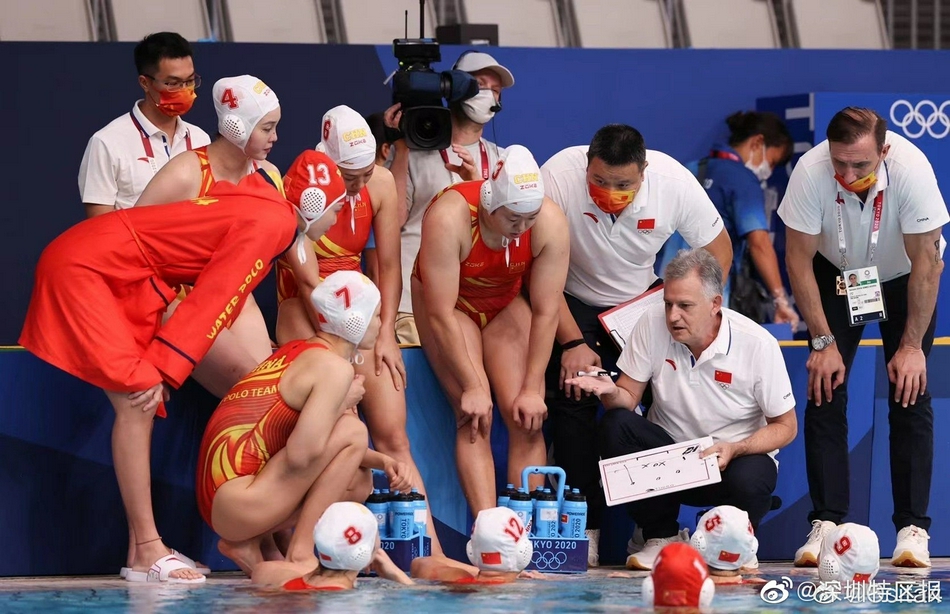 中国操逼喷水摸奶子