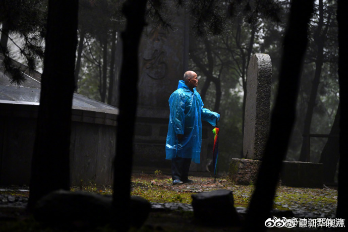 偷窥Spa富婆自由国产