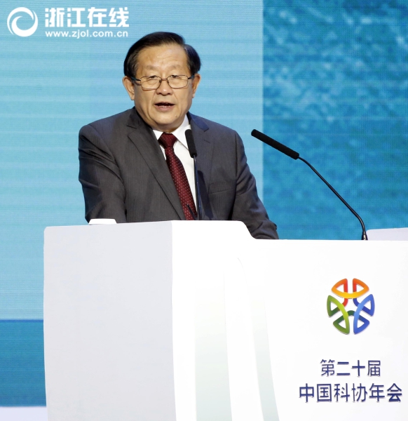 自拍黄视频
