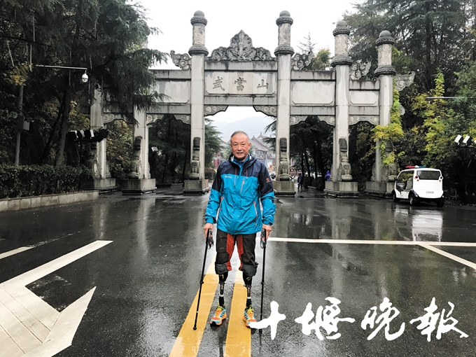 欧美操B喷水Hd