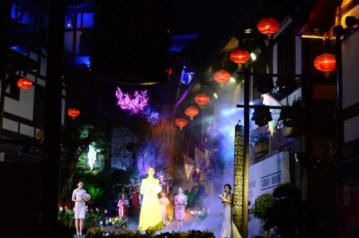 张柏芝黑森林毛毛图片高清