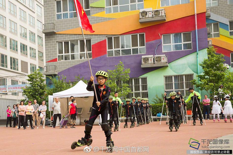 亲近相尾中字