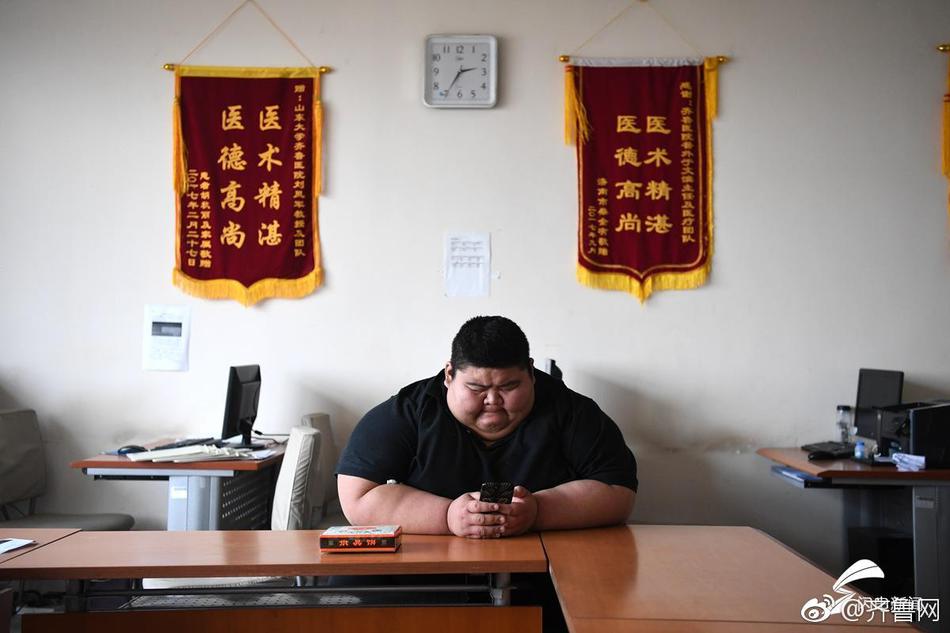 欧美二人Xxxx毛都没长齐
