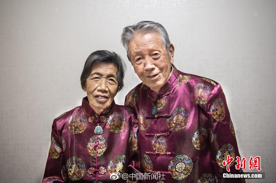成人黄网站18秘 免费看