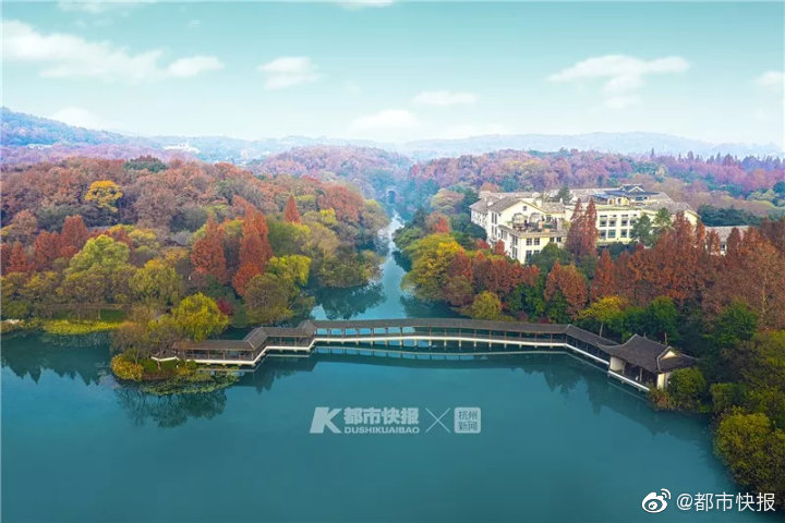 美女顏射