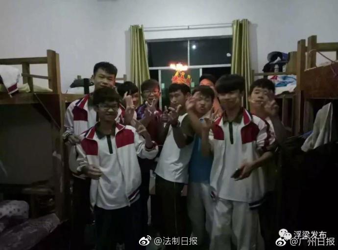 老妇裸体性激交