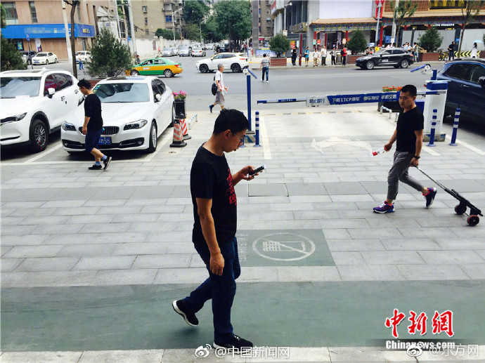 中国男篮启程前往欧洲开始下一阶段外训外赛