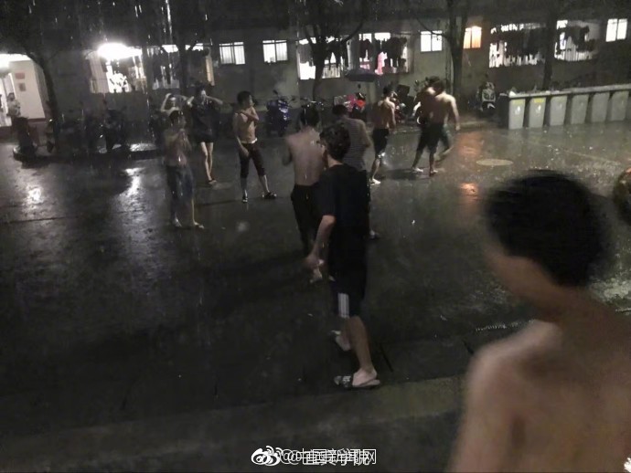 黄色视频看看国产语音