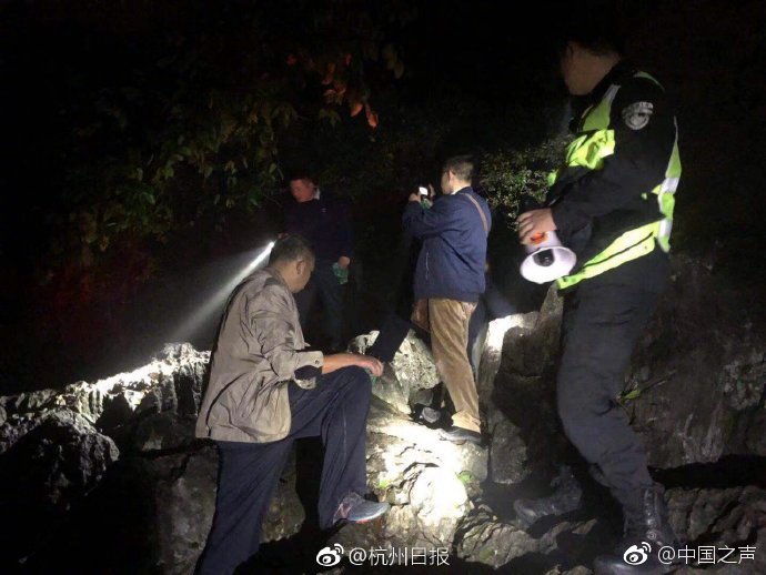 撅好了,自己报数,姜实践微博