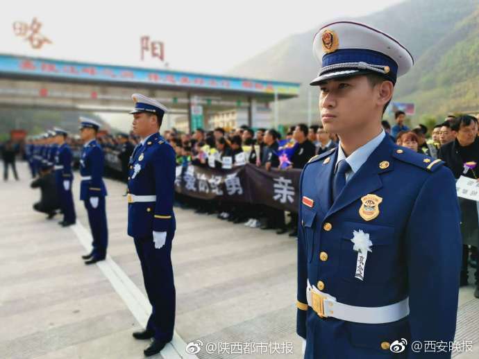 欧美美女啪啪性爱三级片